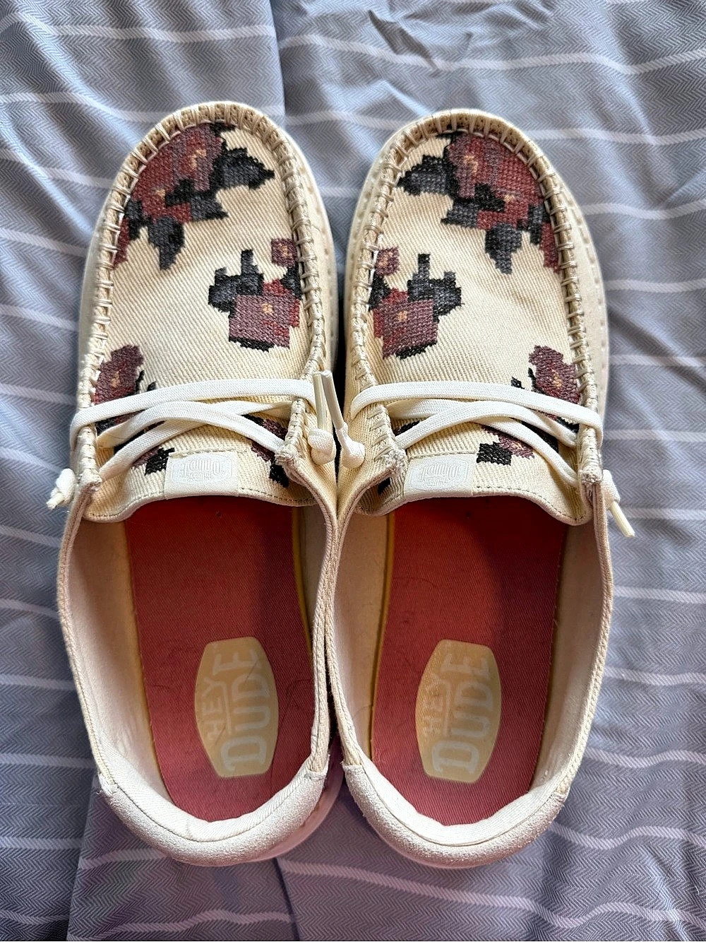 Hey Dude Wendy Floral Boho Sneakers Cream & Red US 10
